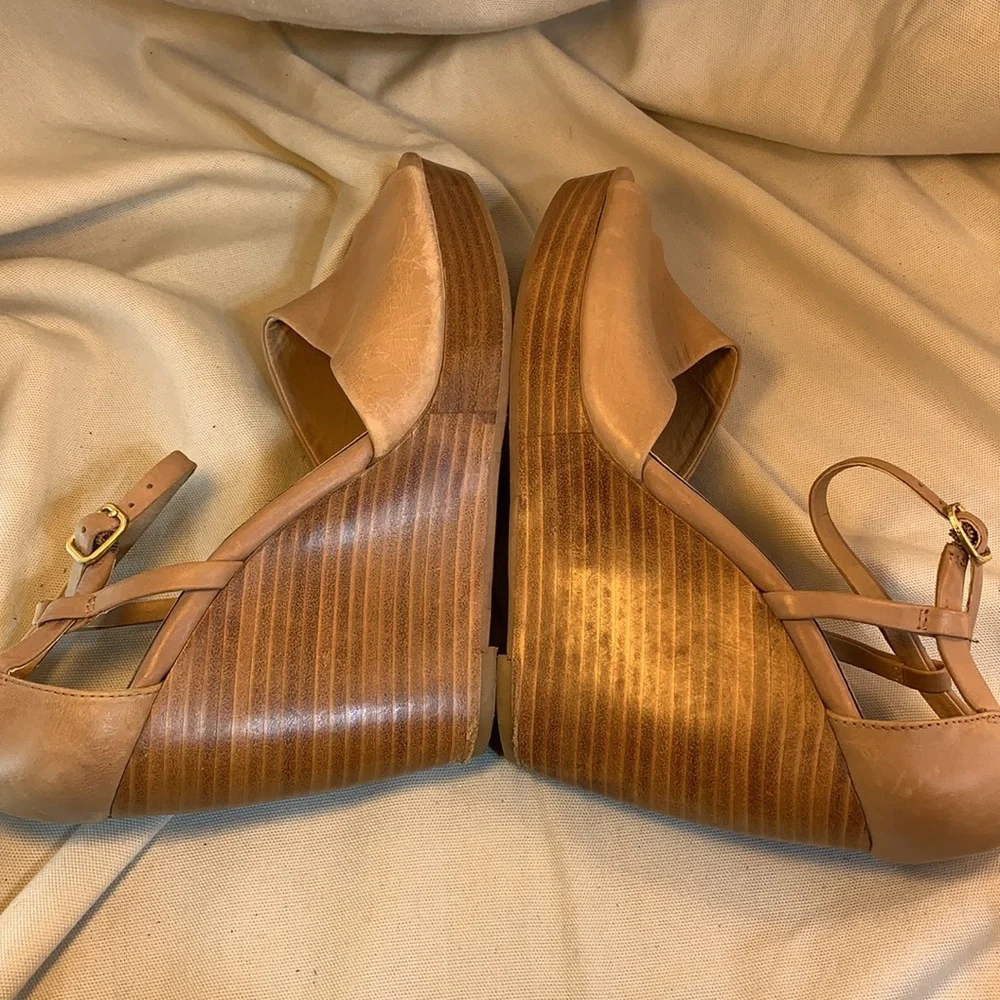 Splendid almost NEW fine leather stacked platforms